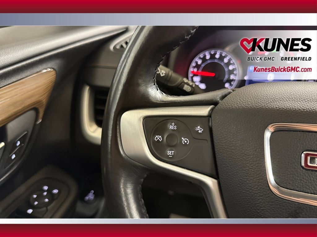 Used 2021 GMC Terrain SLE w/ Driver Convenience Package AWD/4WD image 16