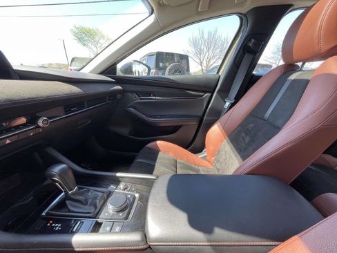 Used 2024 MAZDA MAZDA3 s image 29