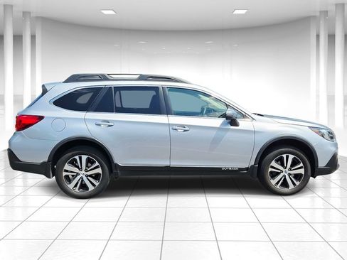 Used 2019 Subaru Outback 2.5i Limited w/ Popular Package #2 AWD/4WD image 2