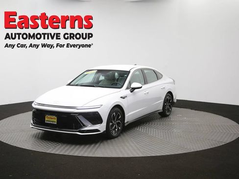Used 2025 Hyundai Sonata SEL FWD image 55