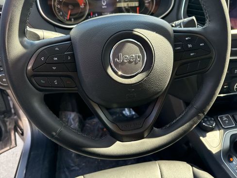 Used 2022 Jeep Cherokee Trailhawk w/ Premium Leather Package image 26