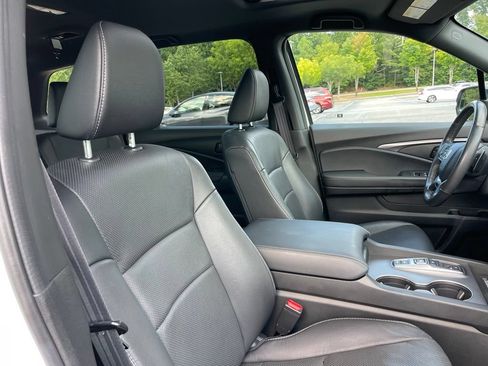 Used 2025 Honda Passport EX-L image 31