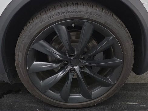 Used 2020 Tesla Model X Long Range image 3