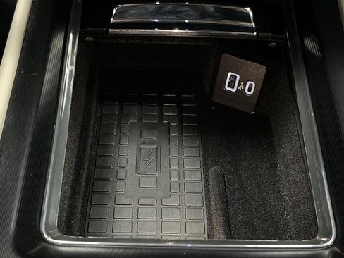 Used 2025 Lincoln Corsair Reserve w/ Towing Package image 23