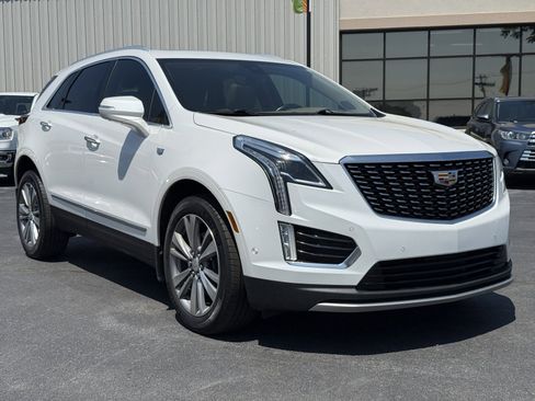 Used 2020 Cadillac XT5 Premium Luxury w/ Platinum Package image 2