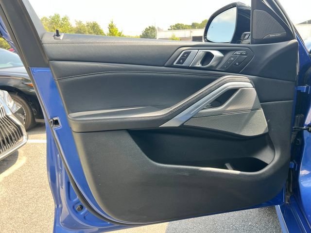 Used 2020 BMW X6 M50i AWD/4WD image 14