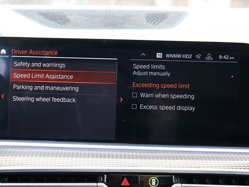 Used 2020 BMW X5 M50i w/ Premium Package image 37