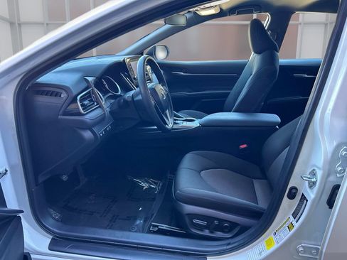 Used 2024 Toyota Camry LE FWD image 11