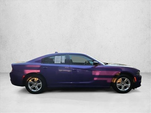 Used 2023 Dodge Charger SXT RWD image 4