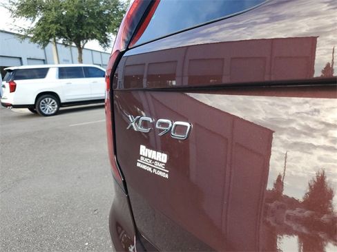 Used 2025 Volvo XC90 B6 Ultra w/ Protection Package Premier image 7
