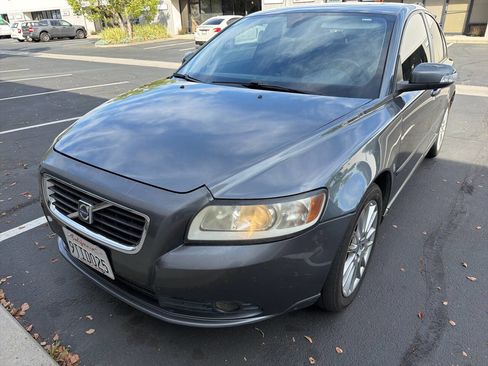 Used 2010 Volvo S40 2.4i image 1