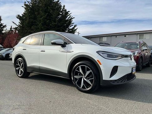 Used 2023 Volkswagen ID.4 Pro S image 2