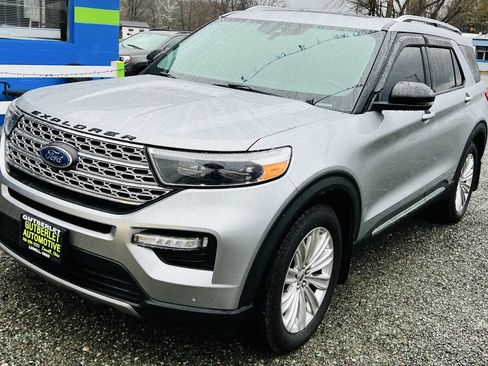 Used 2022 Ford Explorer Limited w/ Equipment Group 301A image 3