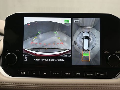 Used 2022 Nissan Rogue SL w/ SL Premium Package image 11