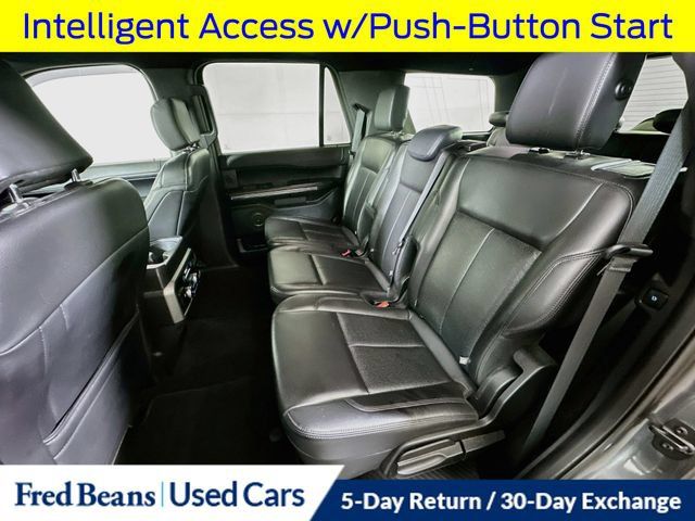 Used 2019 Ford Expedition XLT w/ Equipment Group 202A AWD/4WD image 30