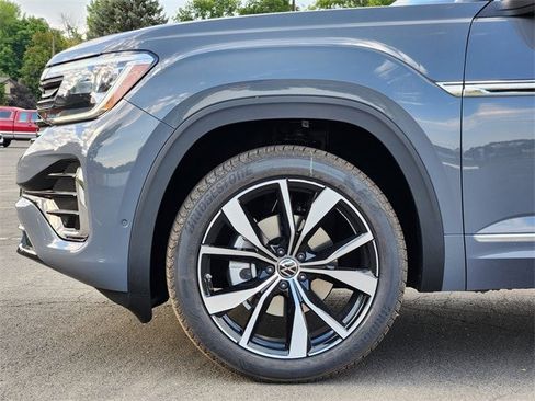 New 2026 Volkswagen Atlas Cross Sport SEL Premium R-Line image 9