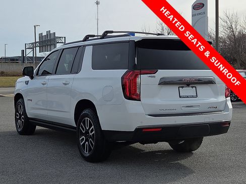 Used 2023 GMC Yukon XL AT4 w/ AT4 Premium Package image 4