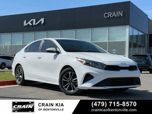 Certified 2023 Kia Forte LXS w/ LXS Technology Package FWD image 1