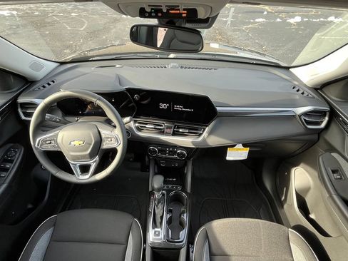 New 2026 Chevrolet TrailBlazer LT w/ Convenience Package image 9