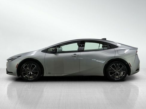 Used 2025 Toyota Prius Limited w/ Limited Premium Package image 2