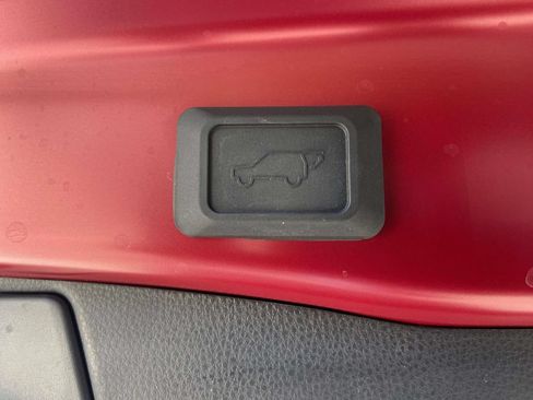 Used 2024 Toyota RAV4 XLE Premium FWD image 11