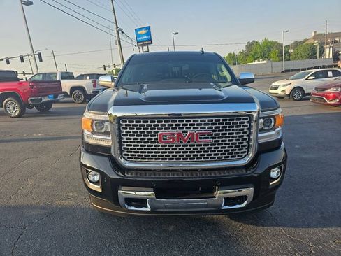 Used 2015 GMC Sierra 2500 Denali w/ Duramax Plus Package AWD/4WD image 3