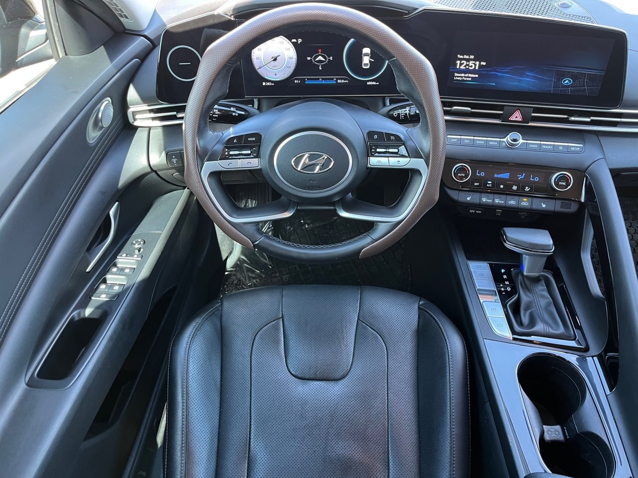 Used 2023 Hyundai Elantra Limited w/ Cargo Package FWD image 13