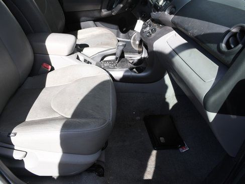 Used 2008 Toyota RAV4 Limited image 25