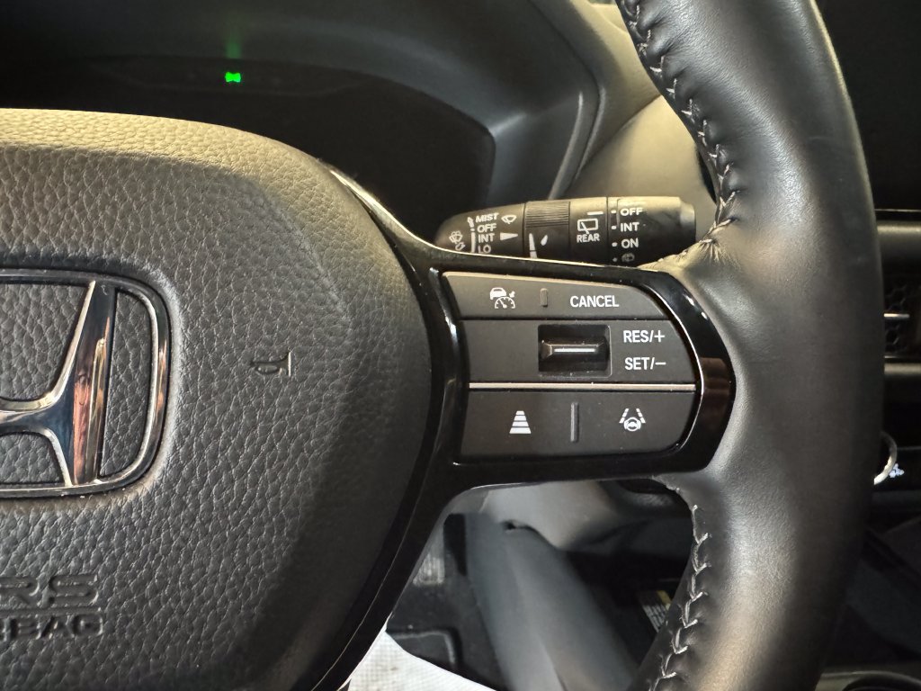 Used 2025 Honda HR-V EX-L image 12
