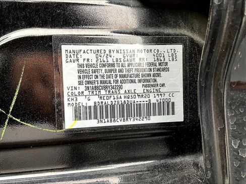 Used 2024 Nissan Sentra SV FWD image 6