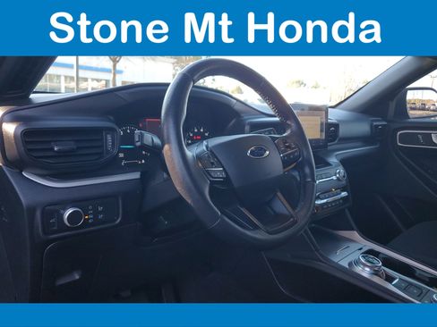 Used 2020 Ford Explorer XLT w/ Comfort Package image 21