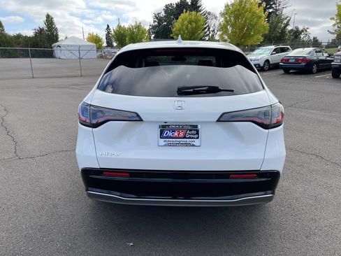 Used 2023 Honda HR-V EX-L image 4