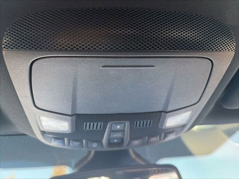 Used 2022 Ford Edge ST-Line w/ Class II Trailer Tow Package image 24