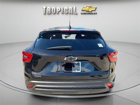 New 2026 Chevrolet Trax LS image 4