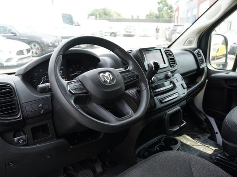 Used 2023 RAM ProMaster 2500 FWD image 3