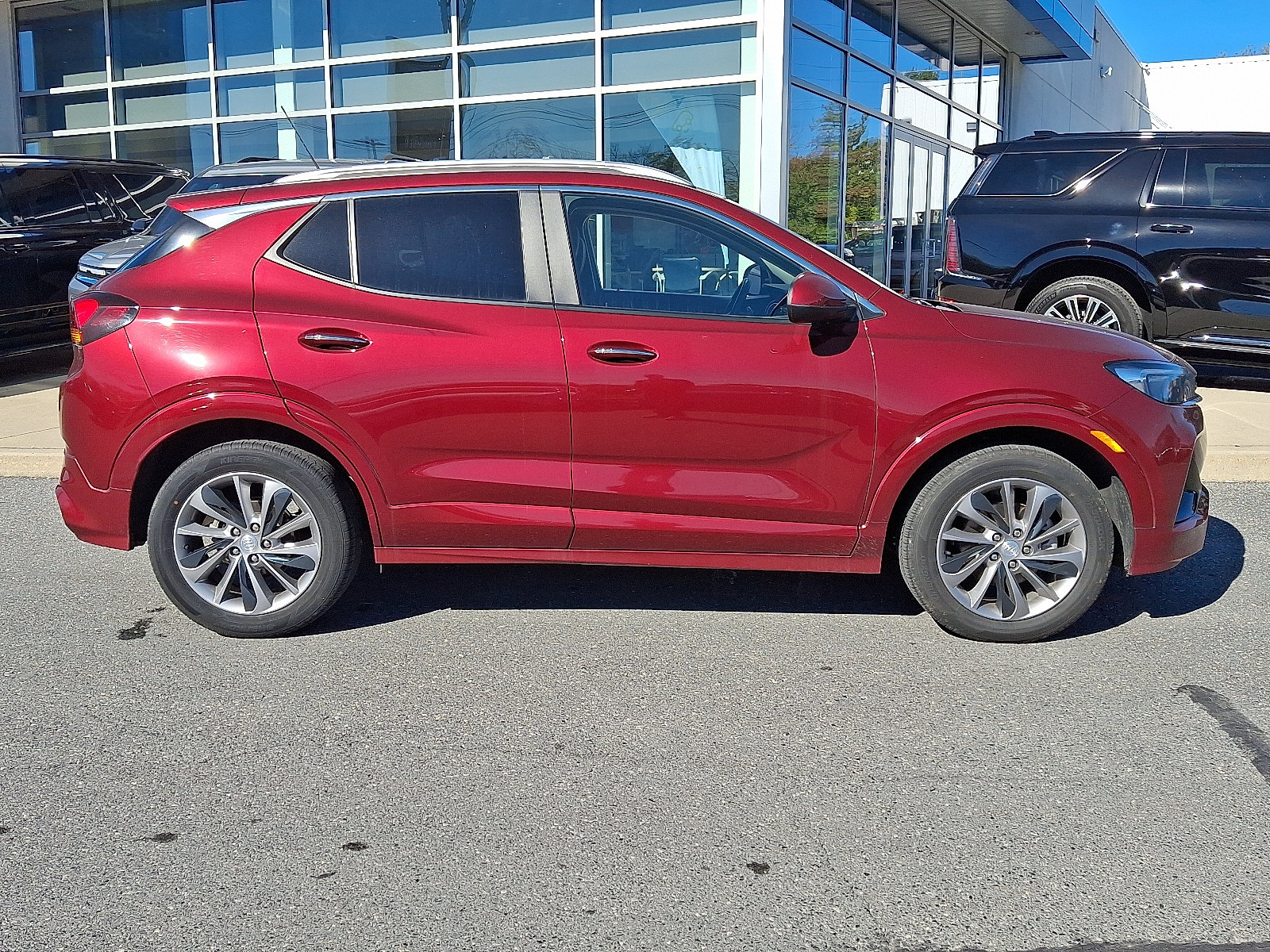 Certified 2023 Buick Encore GX Select w/ Sport Touring Package FWD image 8