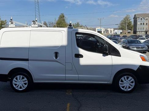 Used 2019 Nissan NV200 S image 4