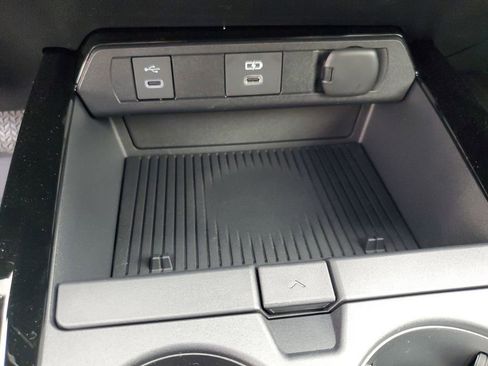 New 2026 Toyota Prius Plug-In Hybrid image 18