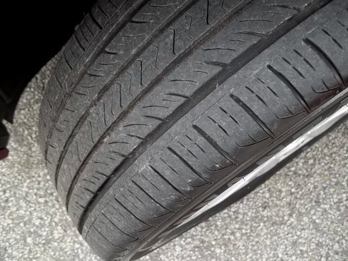 Used 2014 Nissan Versa SL w/ Tech Package image 26