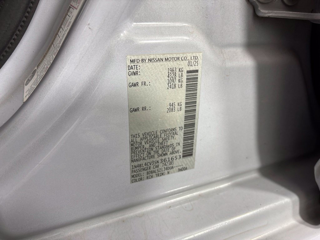 Used 2025 Nissan Altima 2.5 SR FWD image 30