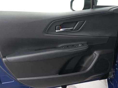 Used 2025 Toyota Prius Plug-In Hybrid image 19