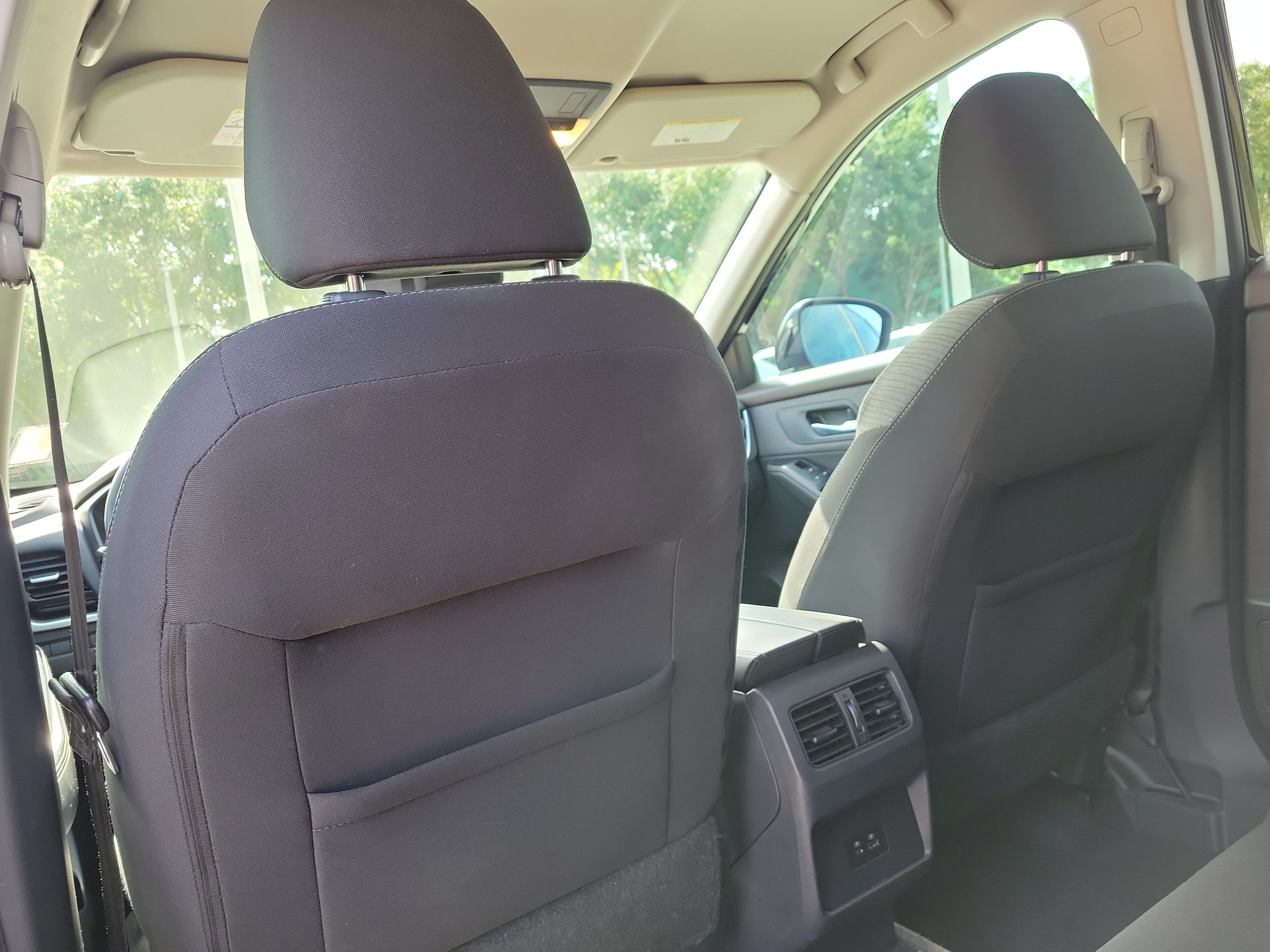 Certified 2022 Nissan Rogue SV FWD image 18