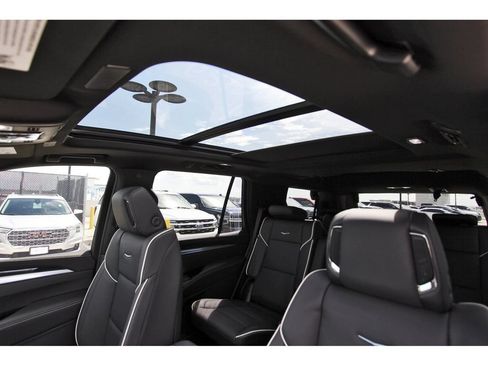 New 2026 Cadillac Escalade Luxury RWD image 24
