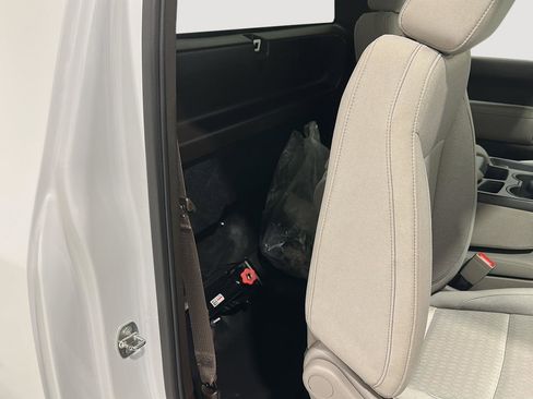 Used 2024 GMC Sierra 3500 SLE w/ SLE Convenience Package image 23