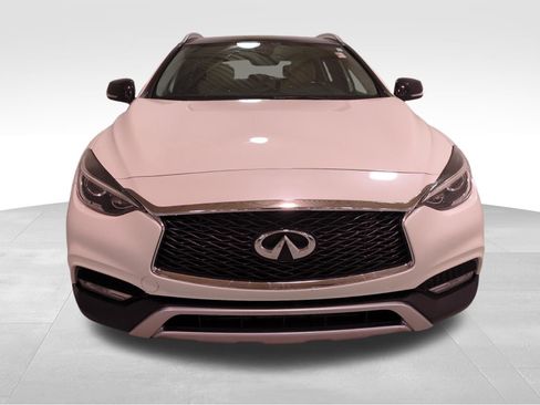 Used 2018 INFINITI QX30 Premium w/ Cargo Package image 9