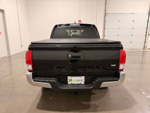 Used 2017 Toyota Tacoma SR5 image 6