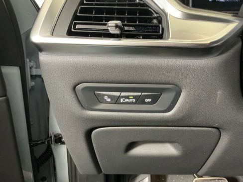 New 2026 BMW X5 sDrive40i w/ M Sport Package image 18