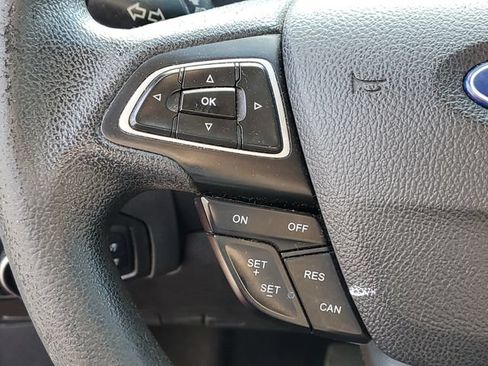 Used 2016 Ford Focus SE FWD image 14