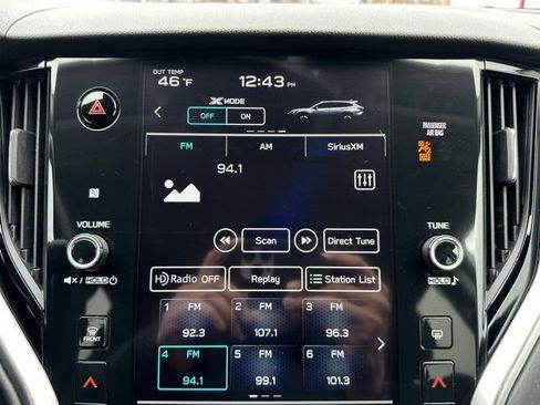 Used 2024 Subaru Outback Premium image 18