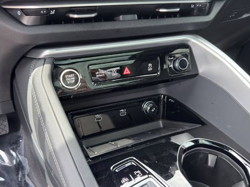 Certified 2025 Audi Q5 Premium w/ Premium Plus AWD/4WD image 17